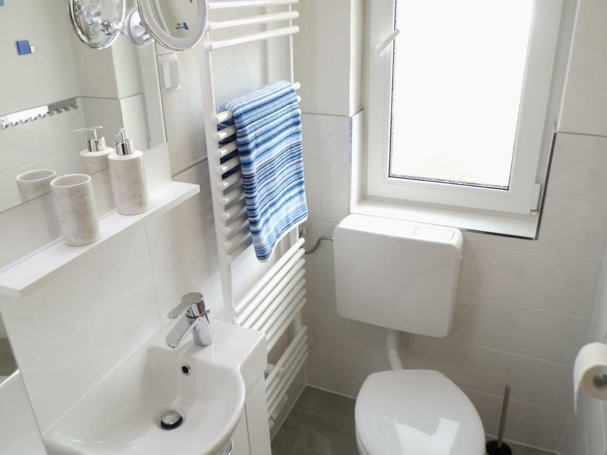 Ferienwohnung Am Rennsteig Bei Eisenach - Ilona Schmidt Wolfsburg-Unkeroda Extérieur photo